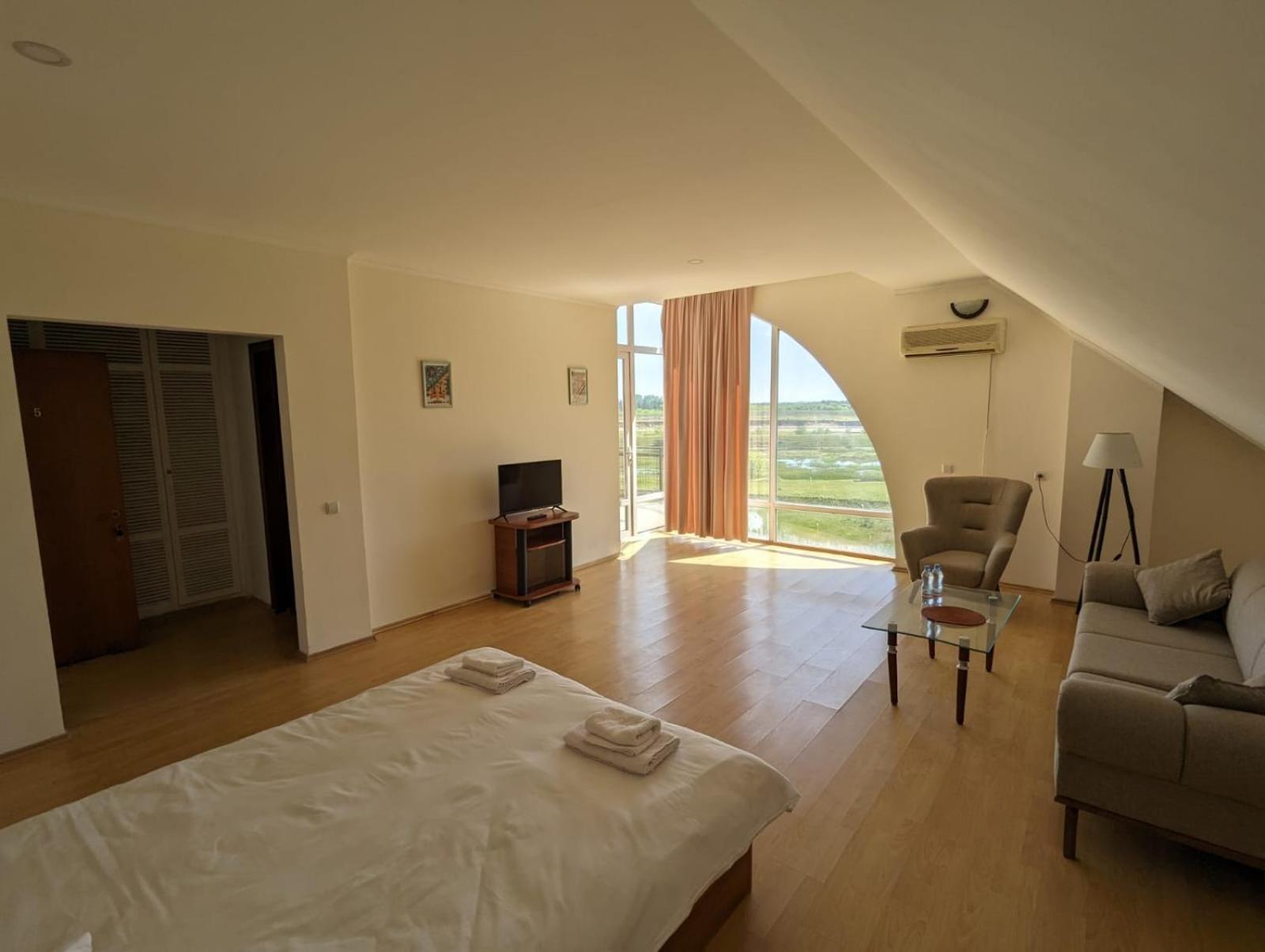 Hotel Tsiskari Ianet'i Екстер'єр фото